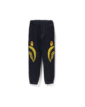 A BATHING APE® 鲨鱼印花牛仔裤